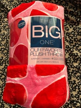 The Big One Plush Throw in Red and Pink Heart Pattern